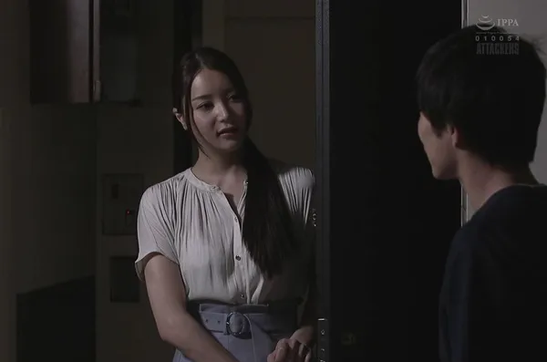 sex k che sub Gõ cửa phàn nàn vì tiếng rên như phim jav , nhưng đó lại là của cô hàng xóm